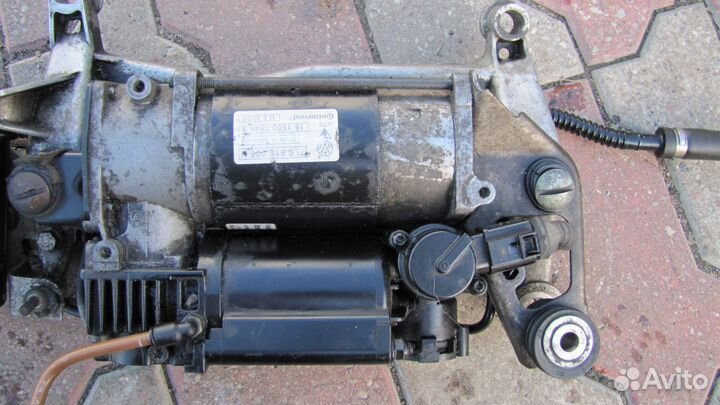 Volkswagen Touareg компрессор пневмоподвески