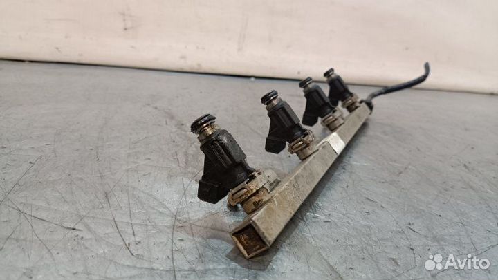 Рампа топливная Chery Tiggo T11 4G64S4M 2007