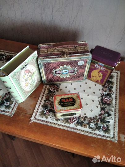 Банки от чая. Одна старинная