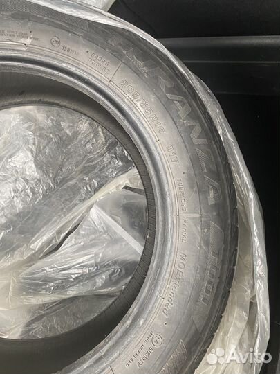 Bridgestone Turanza T001 205/55 R16