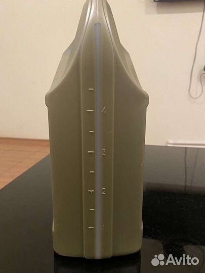 Пластиковые канистры ёмкостью 4,7л