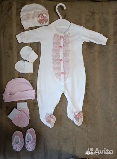 Комплект на выписку для девочки летний