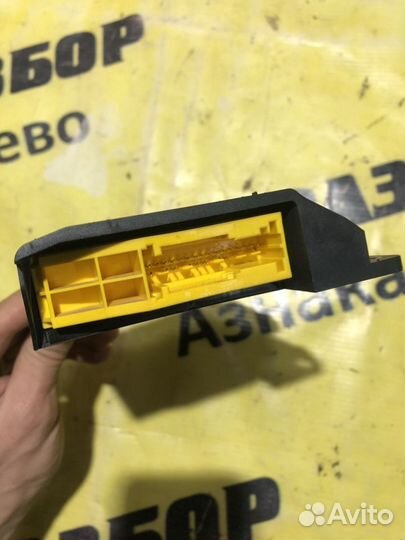 Блок управления подушками безопасности Рено Логан