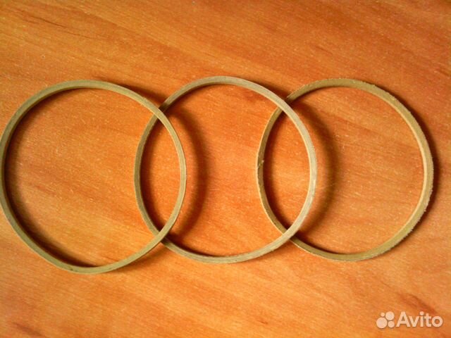 Ремень для швейной машины веритас. Ремень для швейной машины чайка 142м размер. Ремень клиновой для швейной машинки м-30. Ремень для швейной машины чайка 142м. Внутренний зубчатый ремень для машин веритас.