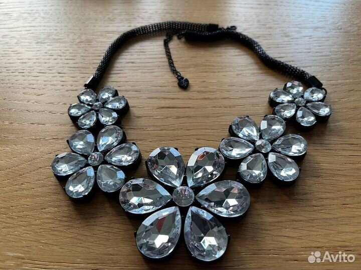 Колье-воротник на цепочке-шнуре