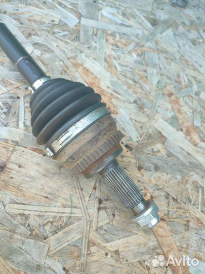 Привод левый Geely Emgrand EC7 FE-3