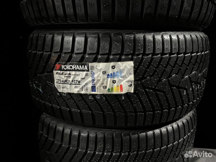 Yokohama BluEarth Winter V905 275/40 R21 и 315/35 R21 104W