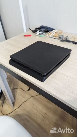 Sony playstation 4 SSD 512 + HDD 1TB (2 геймпада)