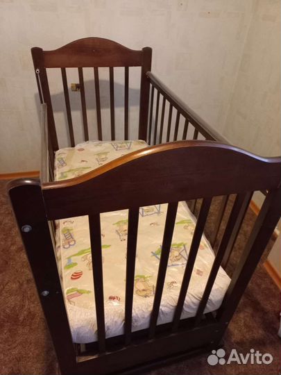 Детская кровать с матрасом