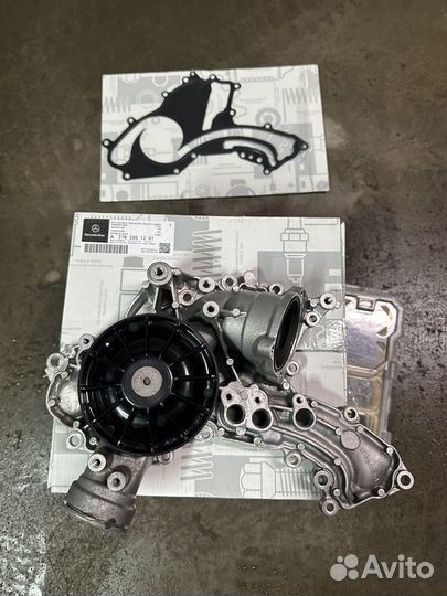 Насос водяной (помпа) mercedes w166