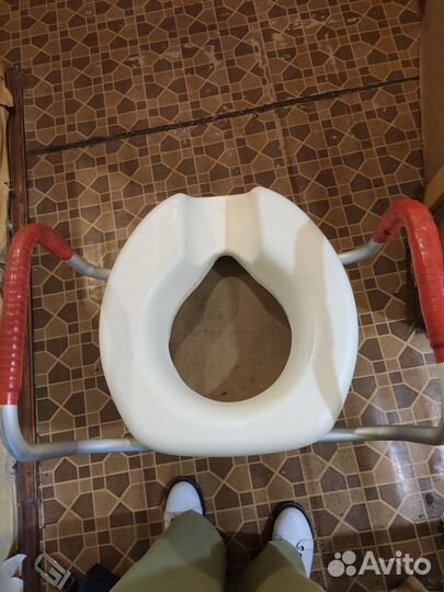 Сидушка на унитаз для инвалида