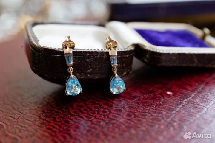 Серьги из золота 375 пробы с топазами