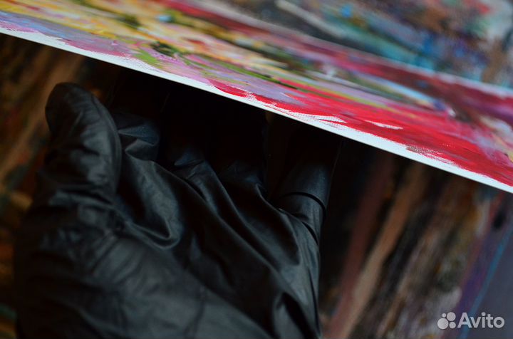 Картина маслом Цветы на красном