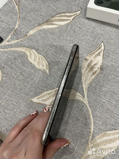 iPhone X, 64 ГБ