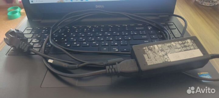 Ноутбук dell inspiron 15 series 3000