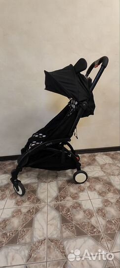 Продам прогулочную коляску Yoya