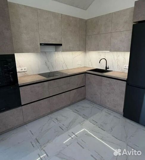 Кухонный гарнитур на заказ. Гapaнития дo 10 лeт