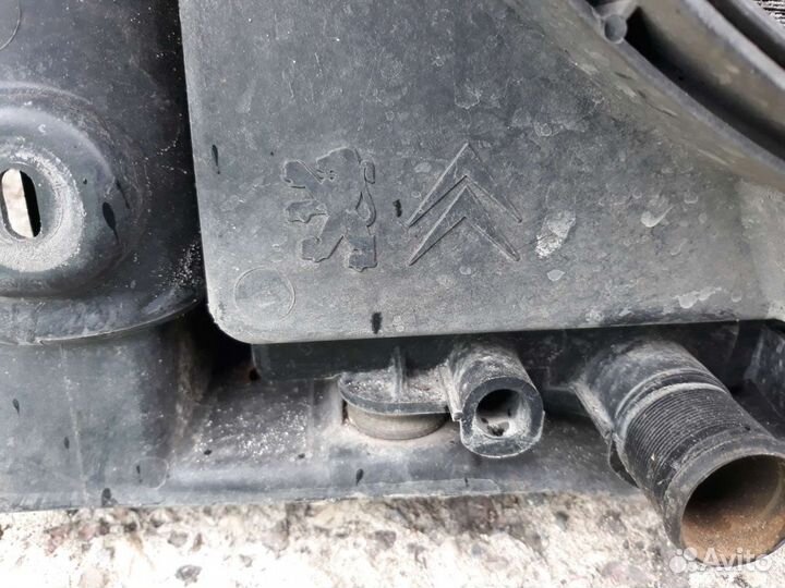 Кассета радиаторов,передняя панель Peugeot 207