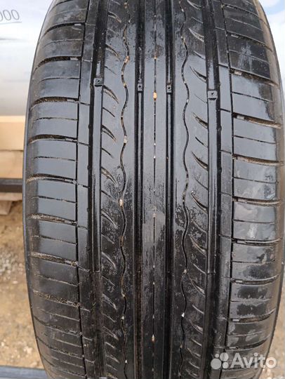 Kumho Solus KH17 215/50 R17