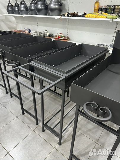 Мангал со столиком и полочкой