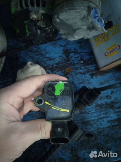 Катушка зажигания 0221504024