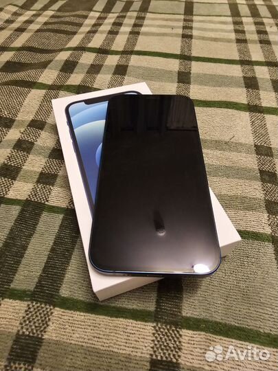 iPhone 12, 64 ГБ