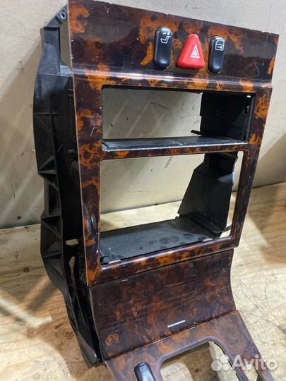 Центральная консоль Mercedes-Benz E-Class W210