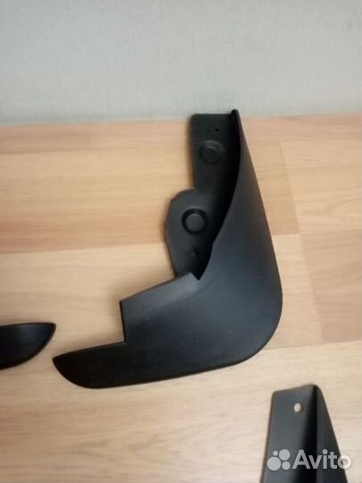 Брызговики универсальные