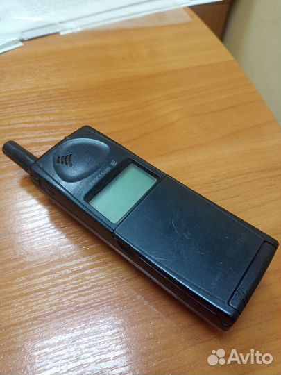 Телефон ericsson LX 700