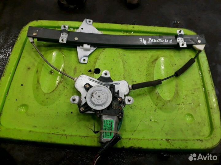 Стеклоподъемник Ssangyong Rexton 1 G23D