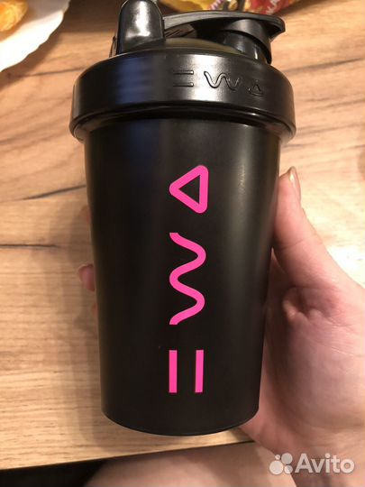 Новый шейкер фирменный Ева