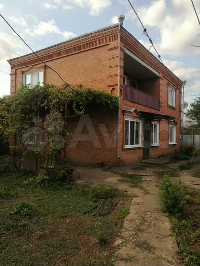 Дом 176 м² на участке 7 сот.