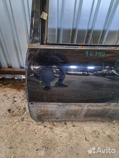 Дверь задняя левая на Mercedes W140