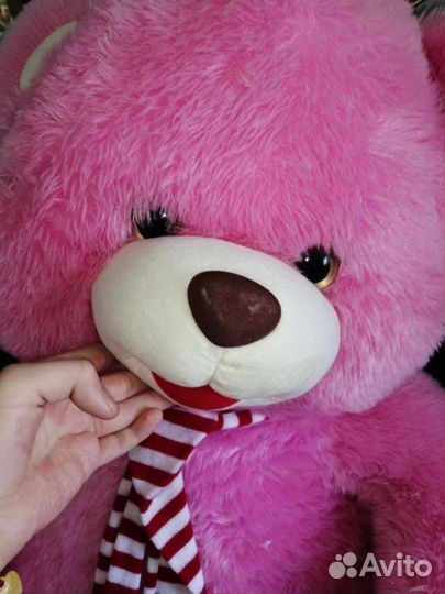 Большой плюшевый мишка