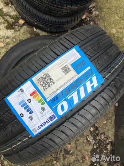 Hilo Vantage XU1 215/35 R18 84W