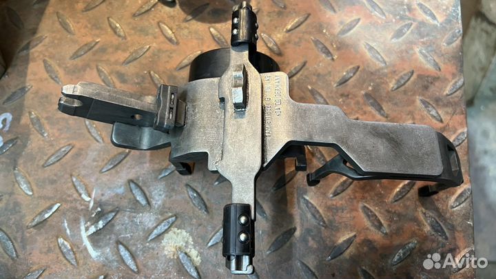 Вилка 6-задней передачи dq200