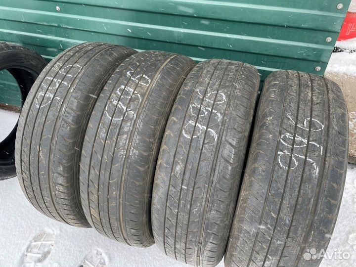 Dunlop Grandtrek ST1 225/60 R18