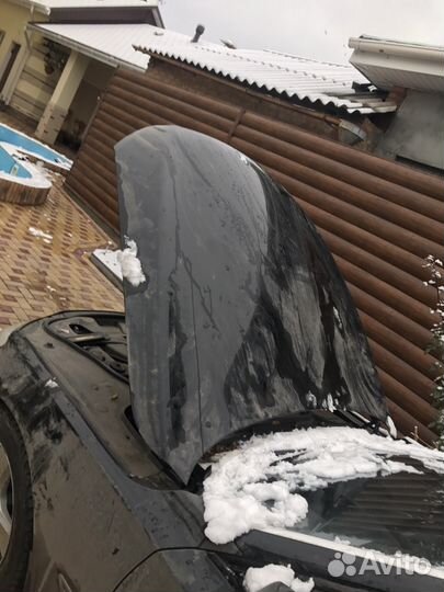 BMW 7 F01 капот