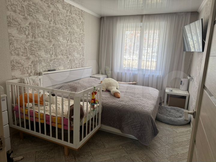 2-к. квартира, 52 м², 1/5 эт.