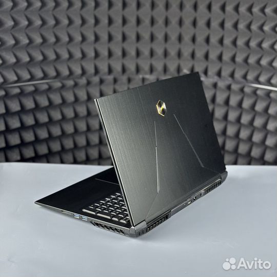 Игровой ноутбук Mechrevo i7/RTX2070