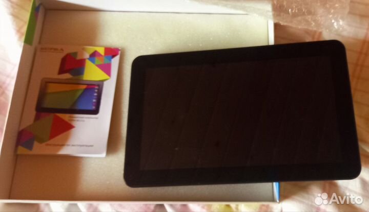 Планшет supra M121G