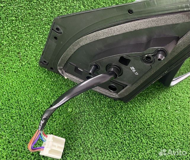 Зеркало правое Toyota Rav4 13-19