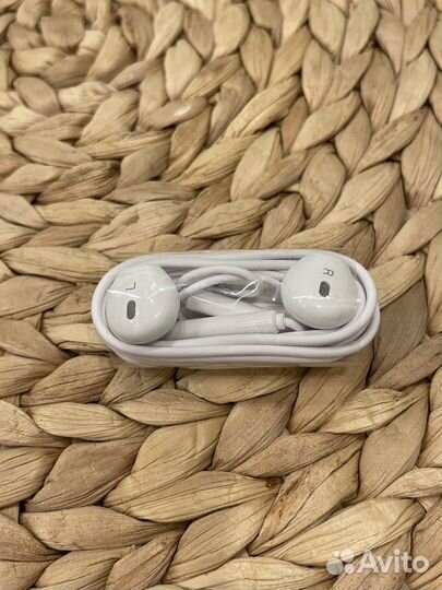 Проводные наушники Apple EarPods (USB-C) белый