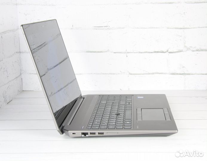 Zbook 15 G5 Xeon E-2176M/16/512/P2000/1920x1080 Се