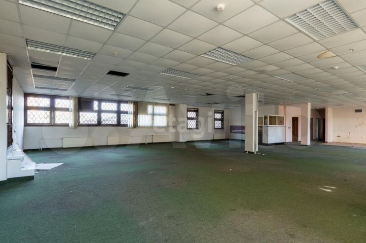 Продам помещение свободного назначения, 378.4 м²