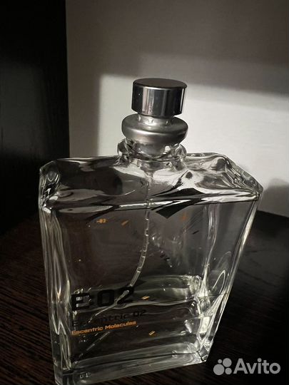 Escentric molecules 02