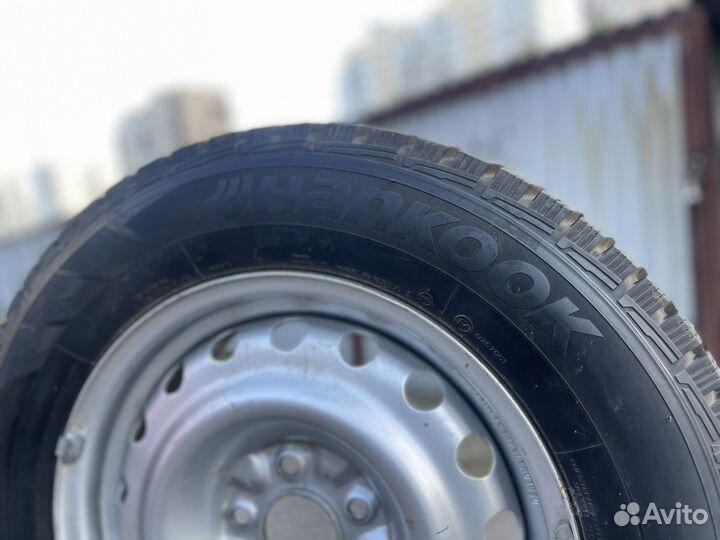 Комплект зимних колес 215/65R16