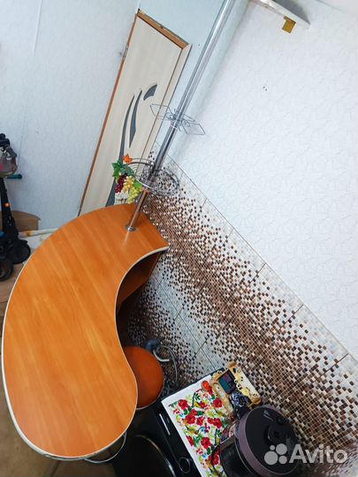 Барная стойка со сульями