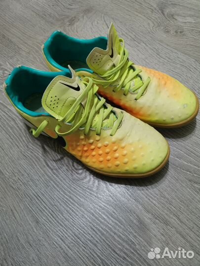 Футзалки nike magista