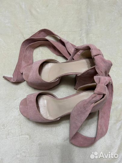 Каблуки на платформе